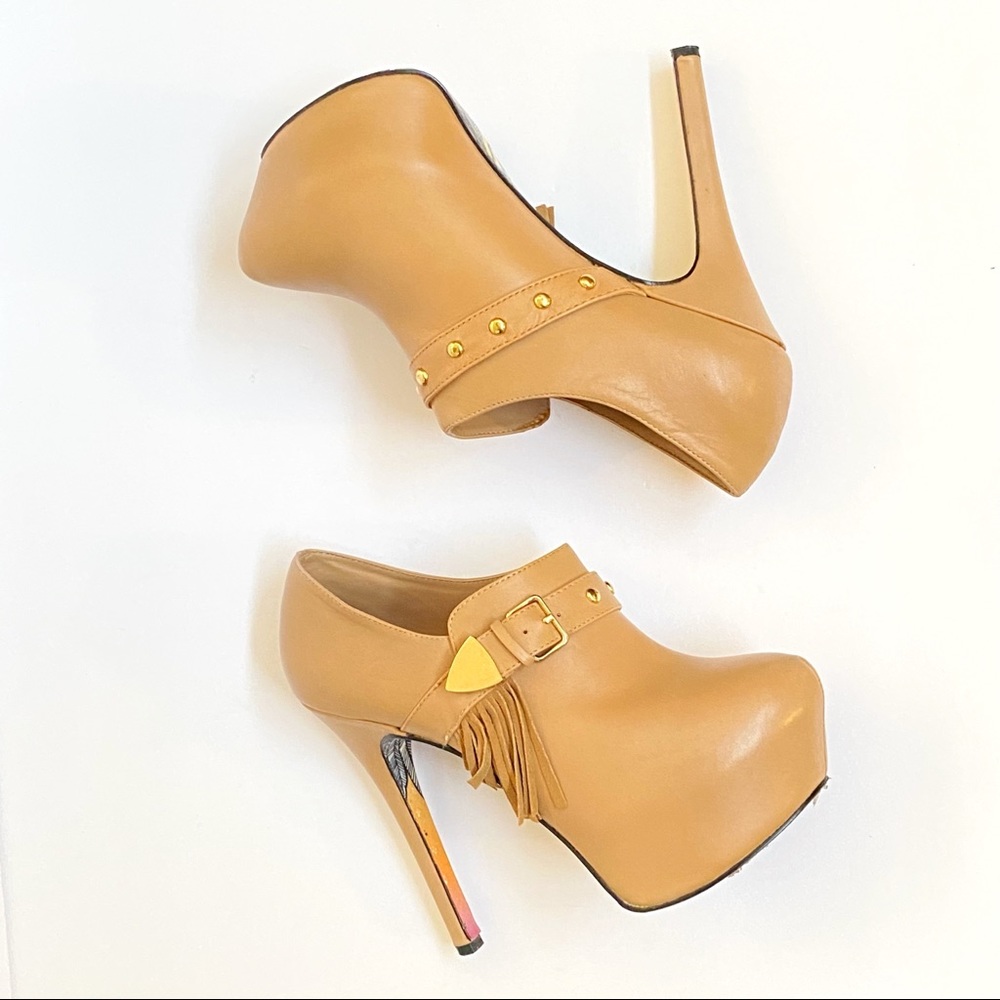 Taylor Says Anisa tan fringe gold buckle Indian skull heel ankle booties boot - Picture 6 of 13